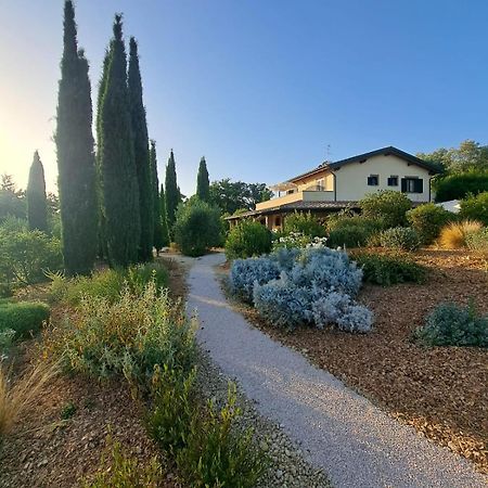Bed and Breakfast Casale Terre Rosse Saturnia Exterior foto