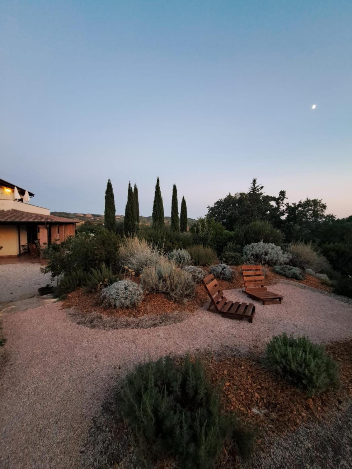 Bed and Breakfast Casale Terre Rosse Saturnia Exterior foto